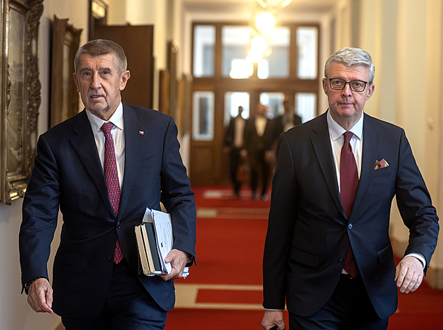 Vláda odmítla migrační pakt i emisní povolenky ETS 2. Rozpočet projedná v lednu