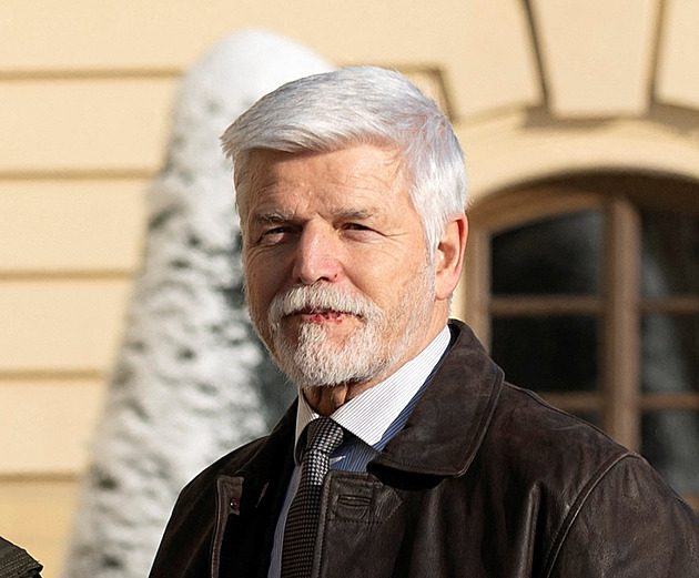 Pavel obvinil ministra zahraničí a šéfa Motoristů Macinku z vydírání