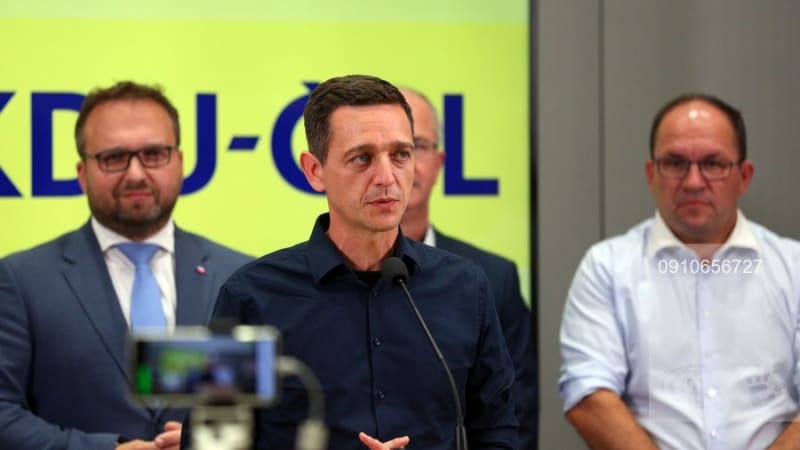 Výborný skončí ve vedení lidovců. Cesta se otevírá dlouho přemlouvanému Grolichovi