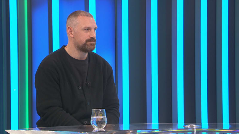 Dány dáme, s Kanadou hrajme nebojácně, říká hokejista. Varuje před zaparkovaným autobusem