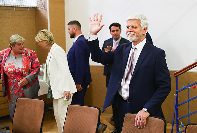 Debata se žáky ZŠ i primátorem. Prezident Pavel oficiálně navštíví Prahu