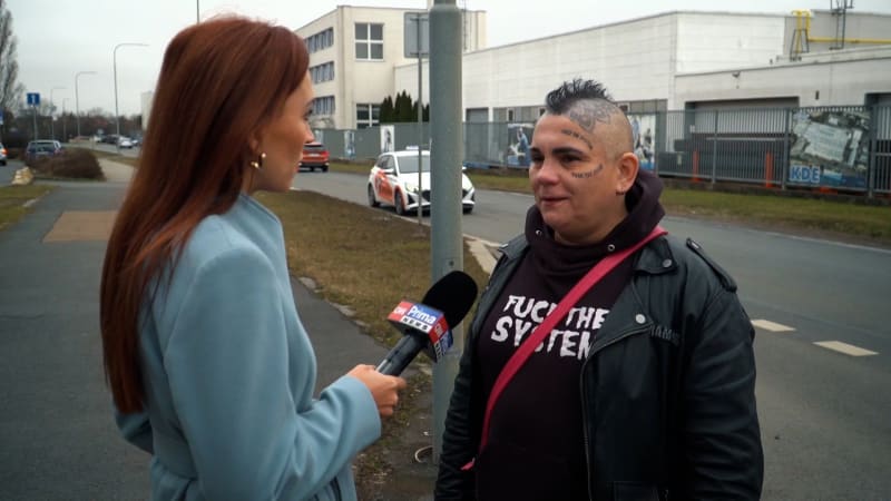 Provokatér z Plzně míří před soud: Za pomluvu policisty mu hrozí vězení, vinu odmítá