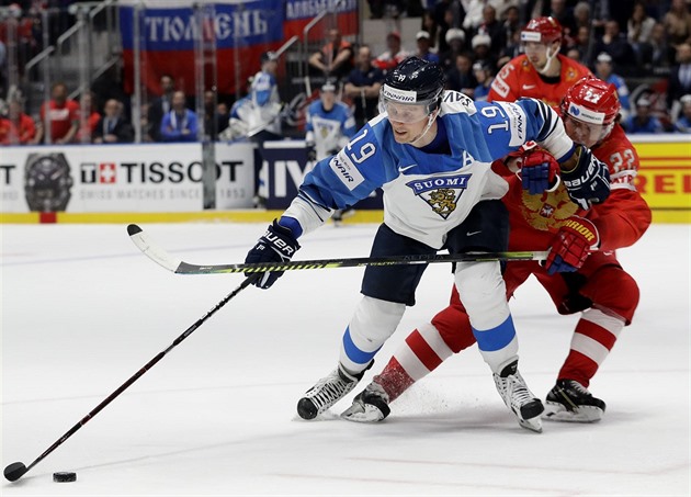 Odmítnutý duhový dres má dohru. Ministr se hráče zastal, politička po kritice končí