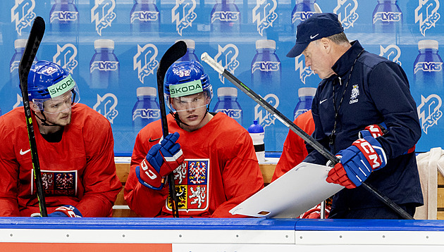 Loučení kouče šampionů. Rulík dokázal víc než jen zlato. Kdo ale za něj k nároďáku?