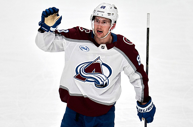 Nečas se blýskl dvěma góly, do zápasů naskočilo šest českých gólmanů