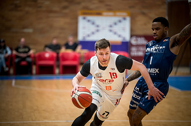 Nymburk zabojuje v Lize mistrů o Final Four, proti bude i jeho bývalá hvězda